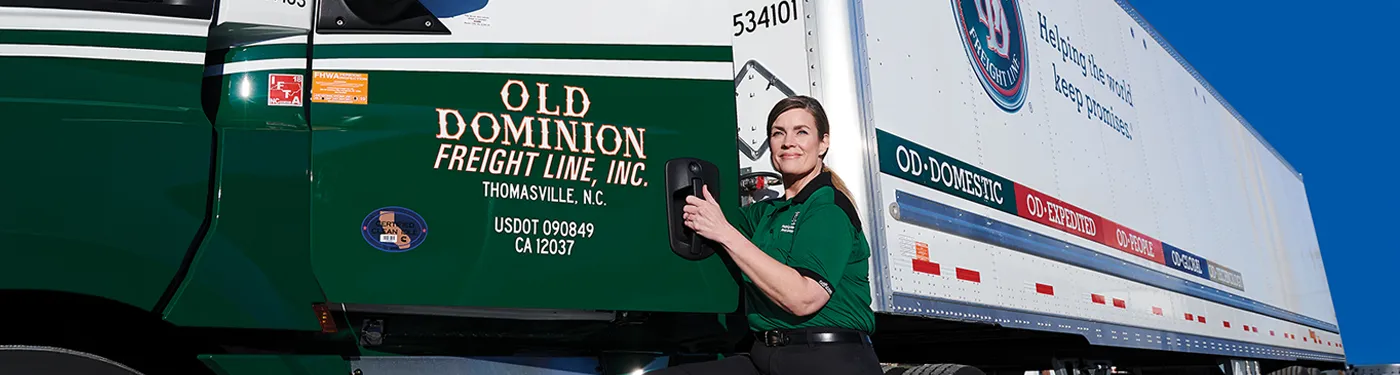 Careers_hero_FemaleDriver_Truck_1400x375.webp