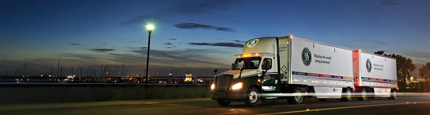 Expedited_Weekend-Promise_hero_truck_night_1400x375.webp